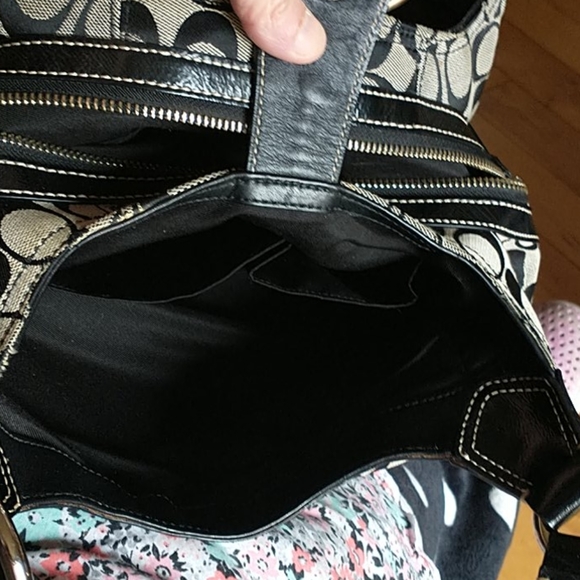 Coach Signature Lynn SOHO HOBO Bag - Picture 5 of 12